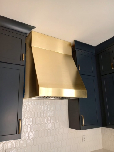  Gold Range Hood Picket Glossy Tile Navy Cabinets Kitchen Remodel dRemodeling